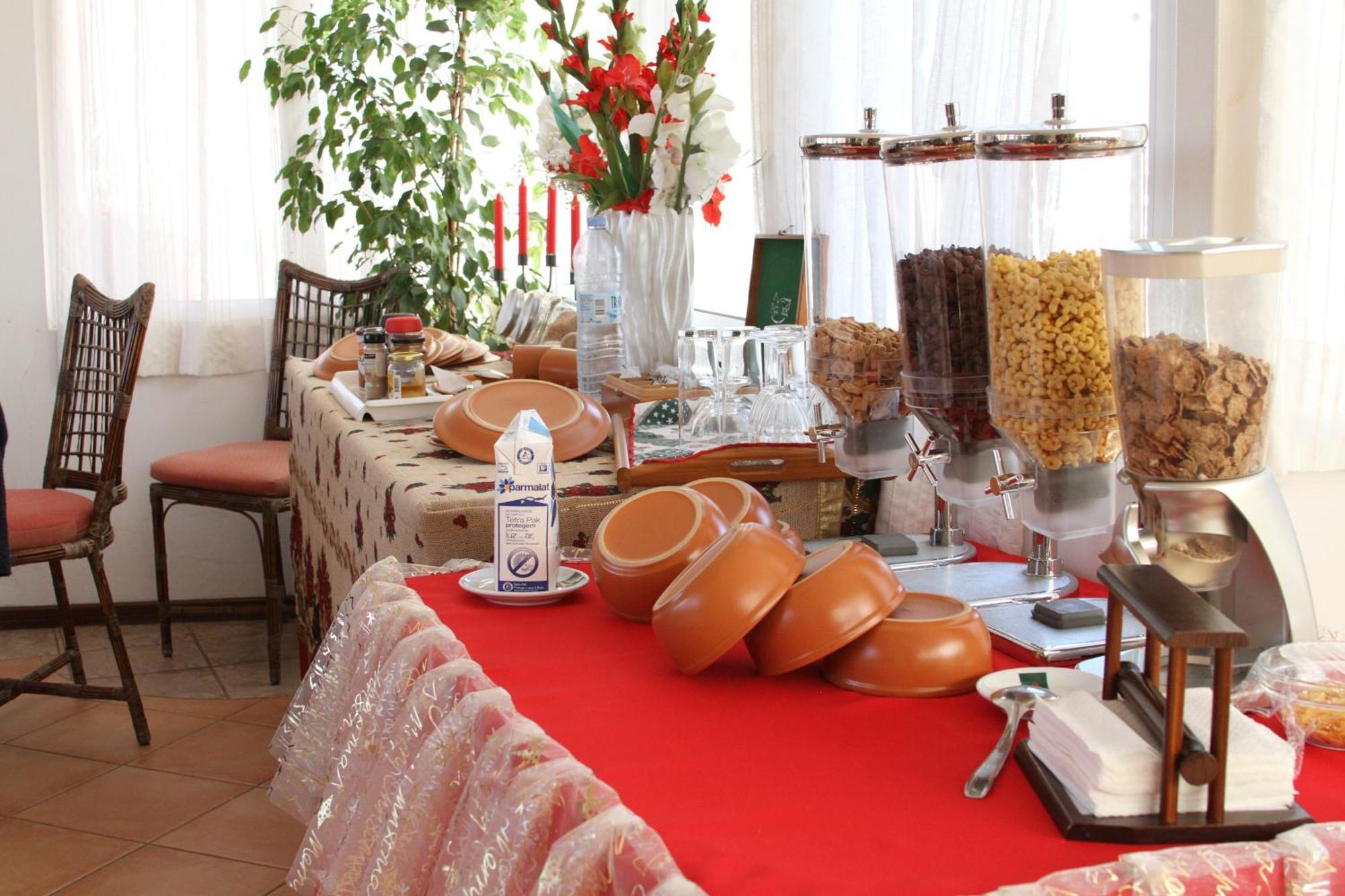 Mindelo Residencial Bed & Breakfast Екстериор снимка