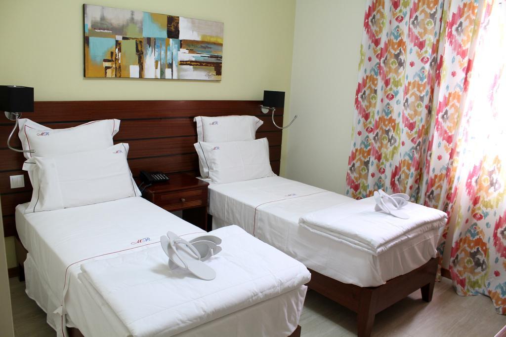 Mindelo Residencial Bed & Breakfast Стая снимка