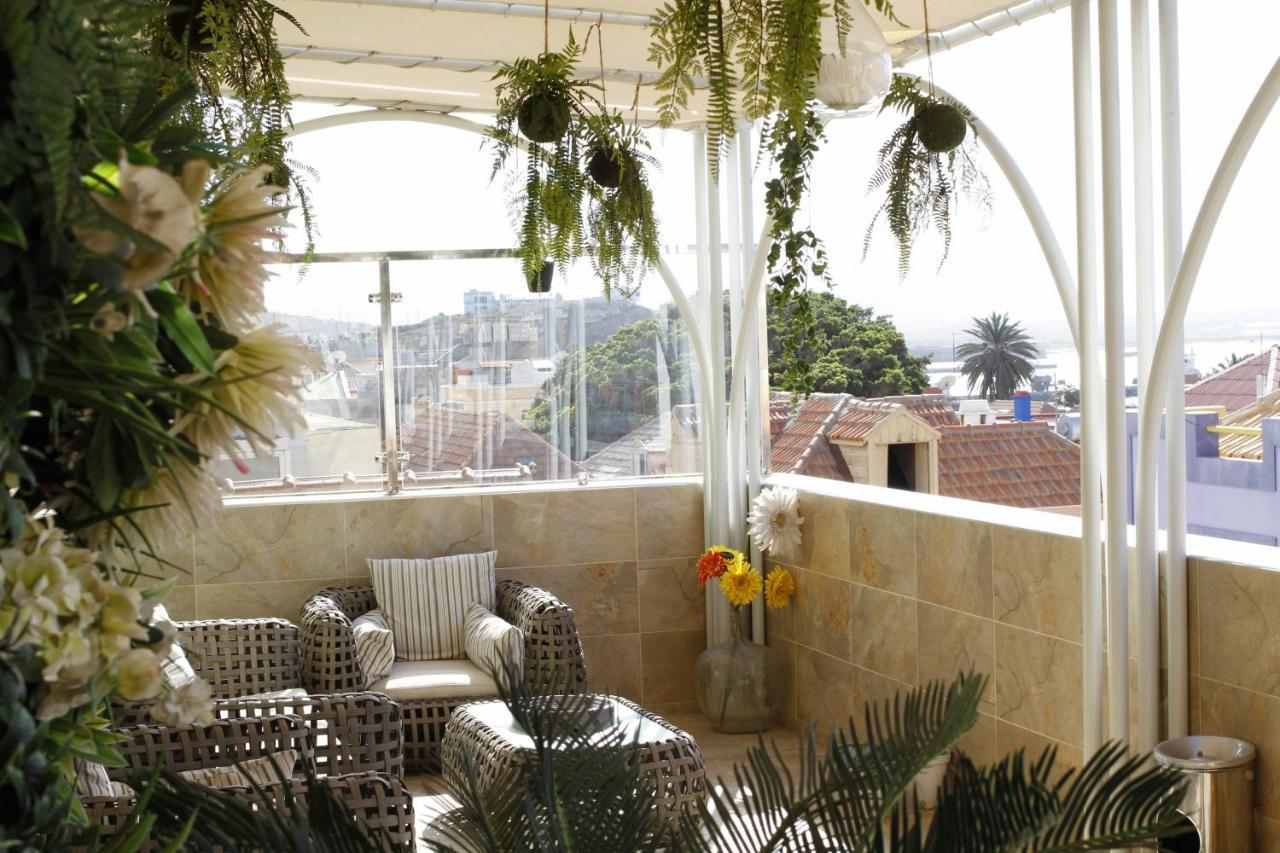 Mindelo Residencial Bed & Breakfast Екстериор снимка
