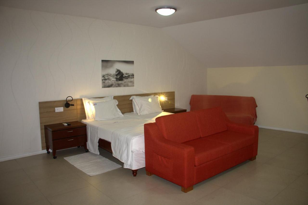 Mindelo Residencial Bed & Breakfast Екстериор снимка