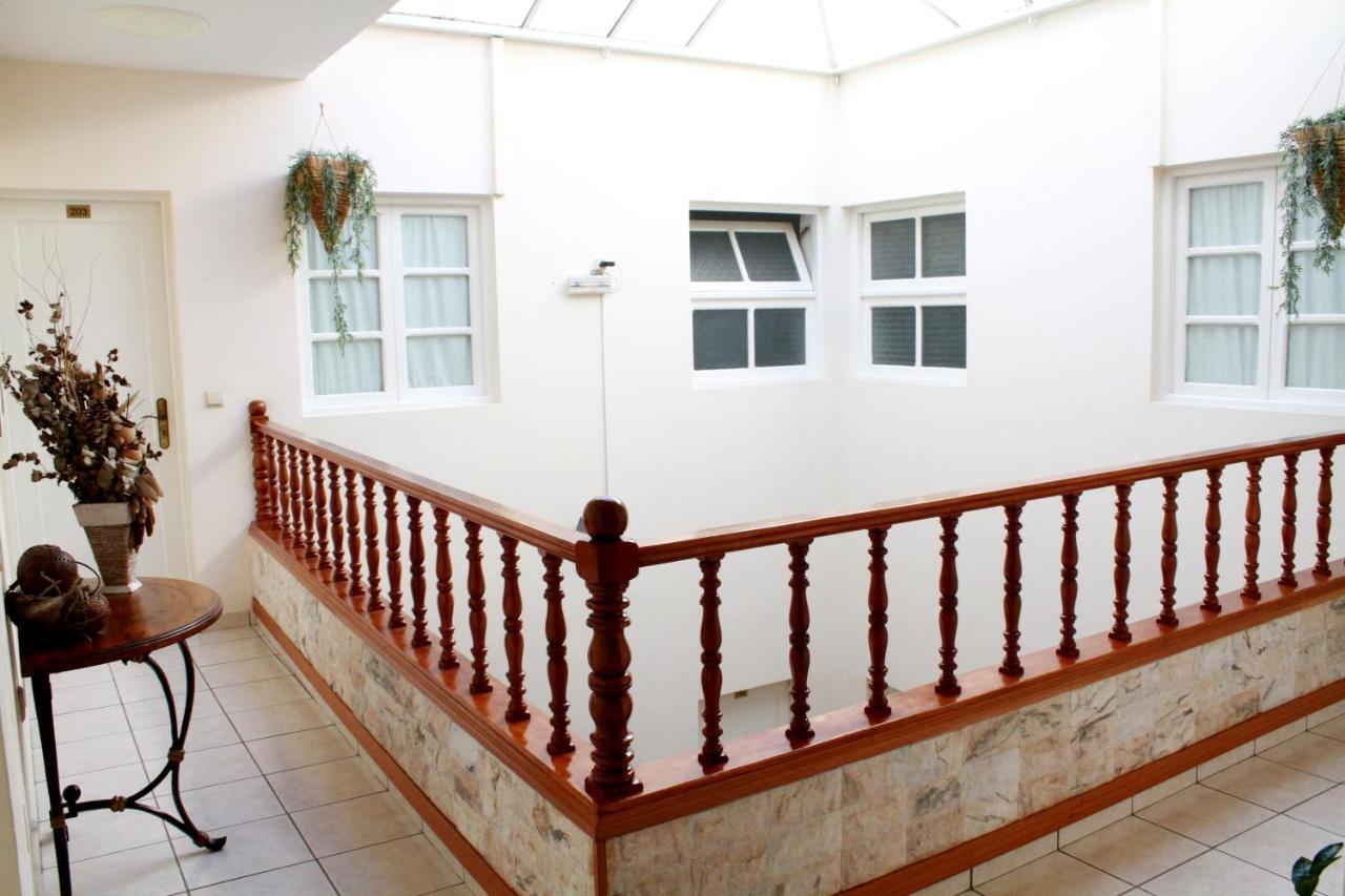 Mindelo Residencial Bed & Breakfast Екстериор снимка